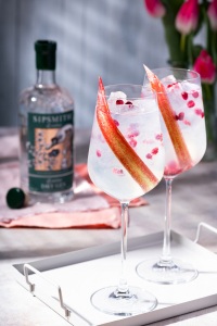 London Calling Spritz with rhubarb garnish