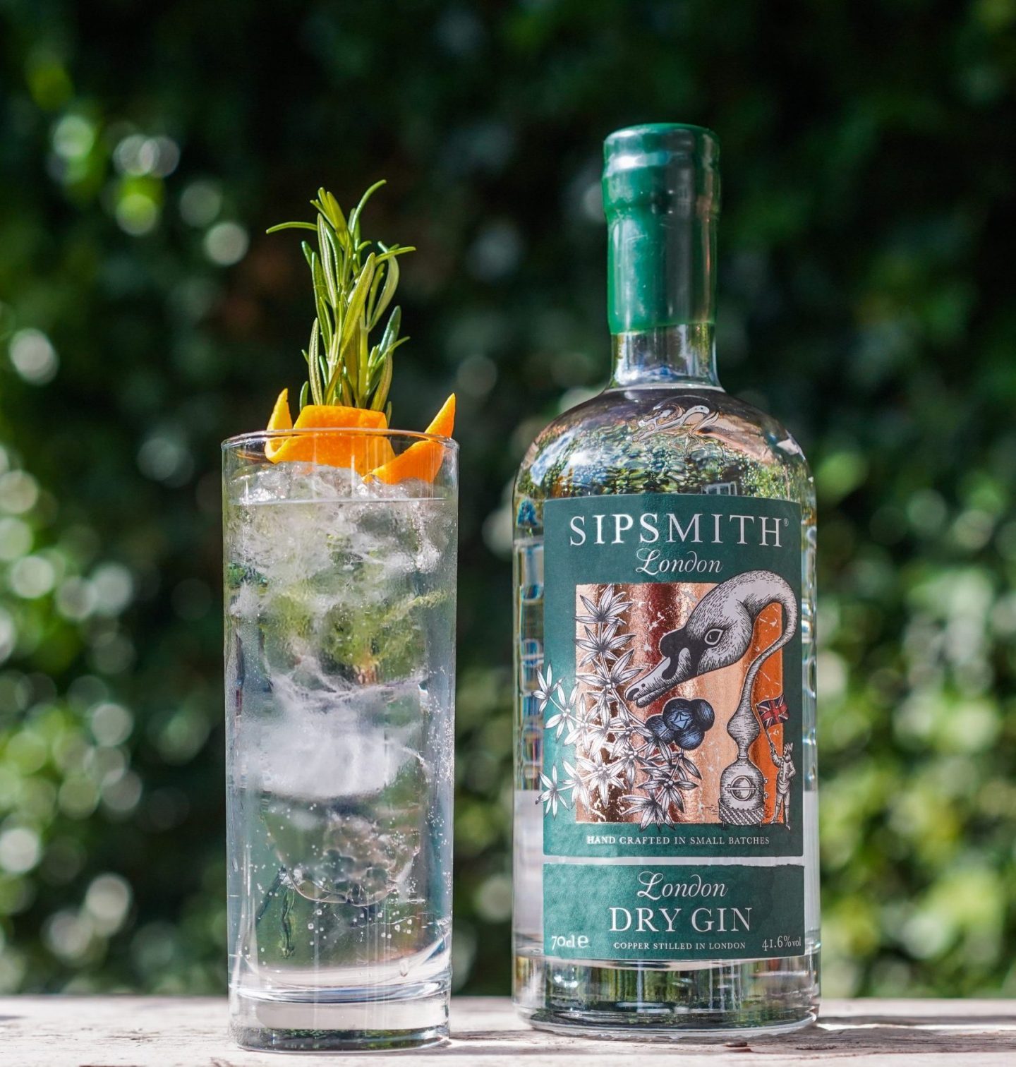 Botanical Gandt Gin And Tonic Sipsmith Gin