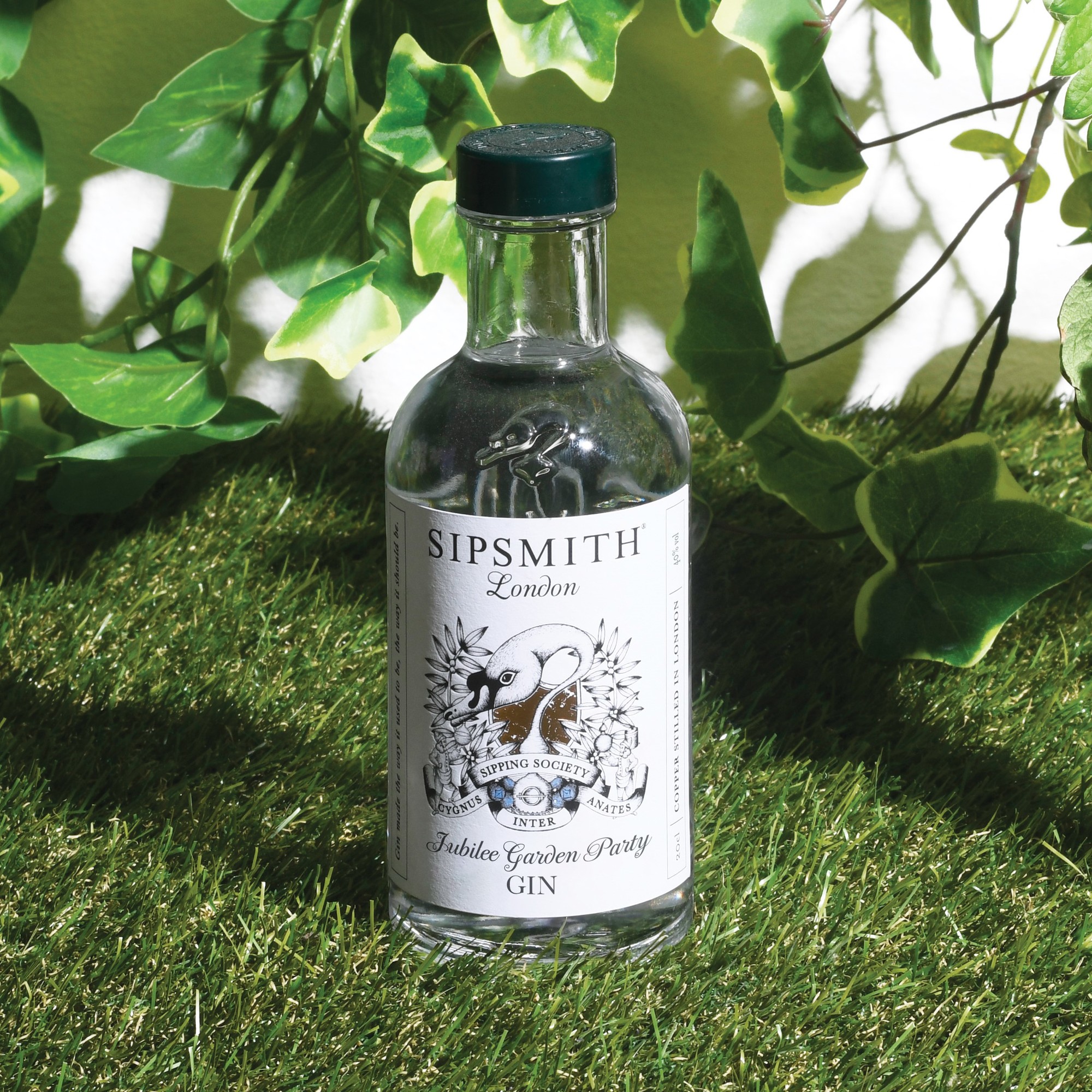 Photo of Sipsmith sipping society jubilee garden party gin