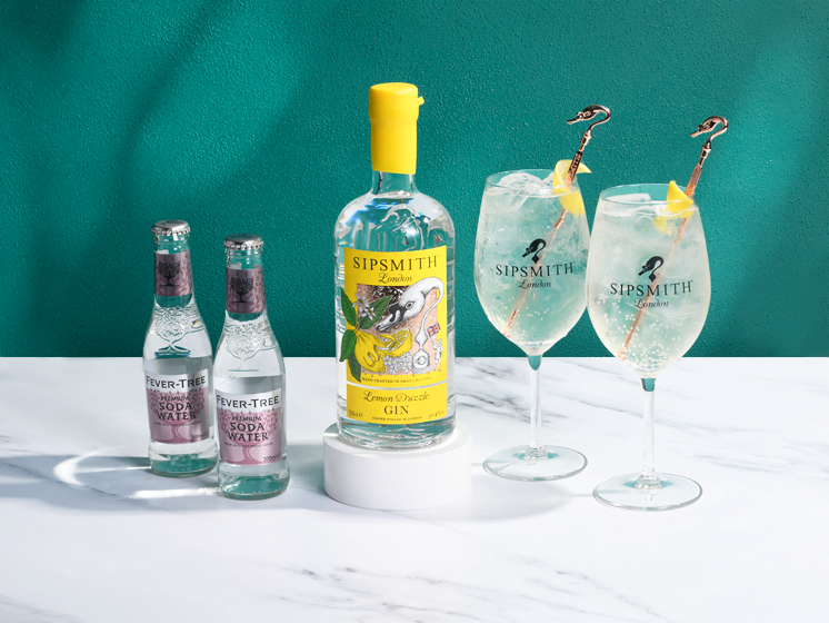 A photo of a delicious Lemon Drizzle Spritz